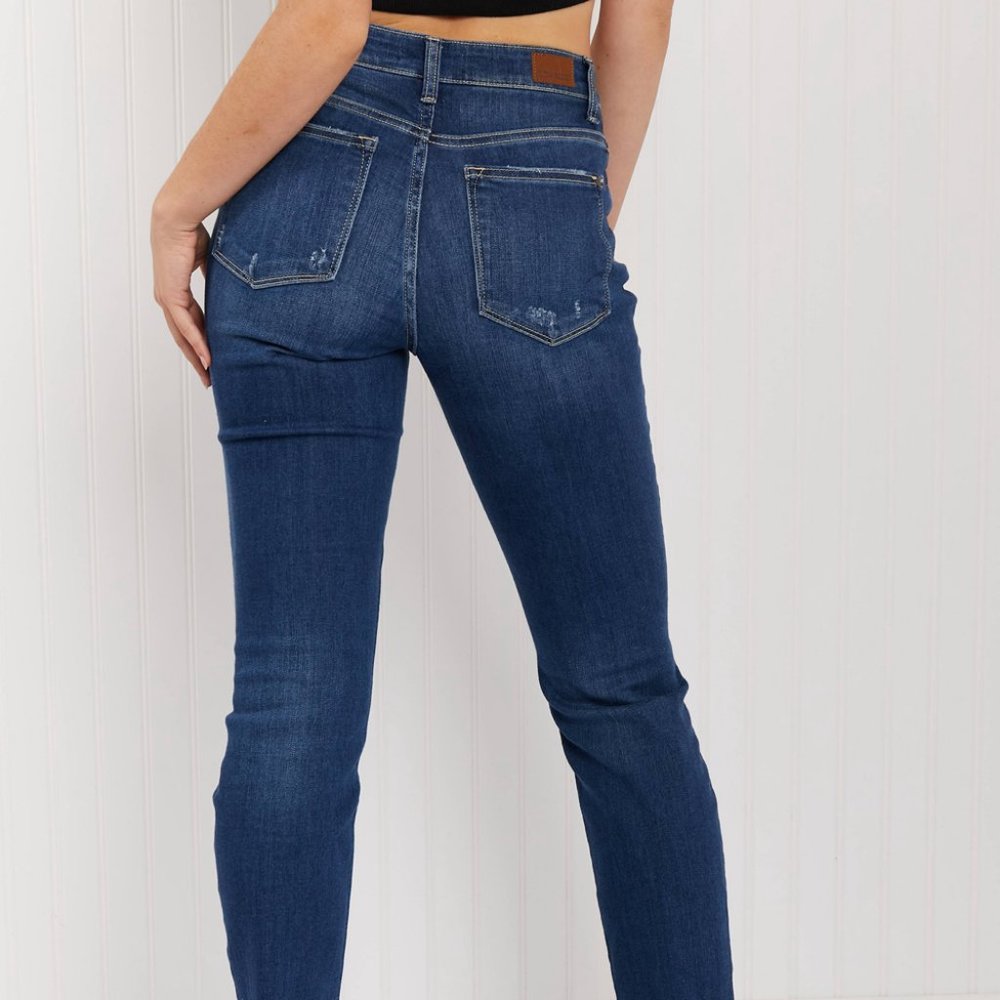 Judy Blue Kendall Full Size Shark-Bite Slim Jeans - Picture 2 of 7